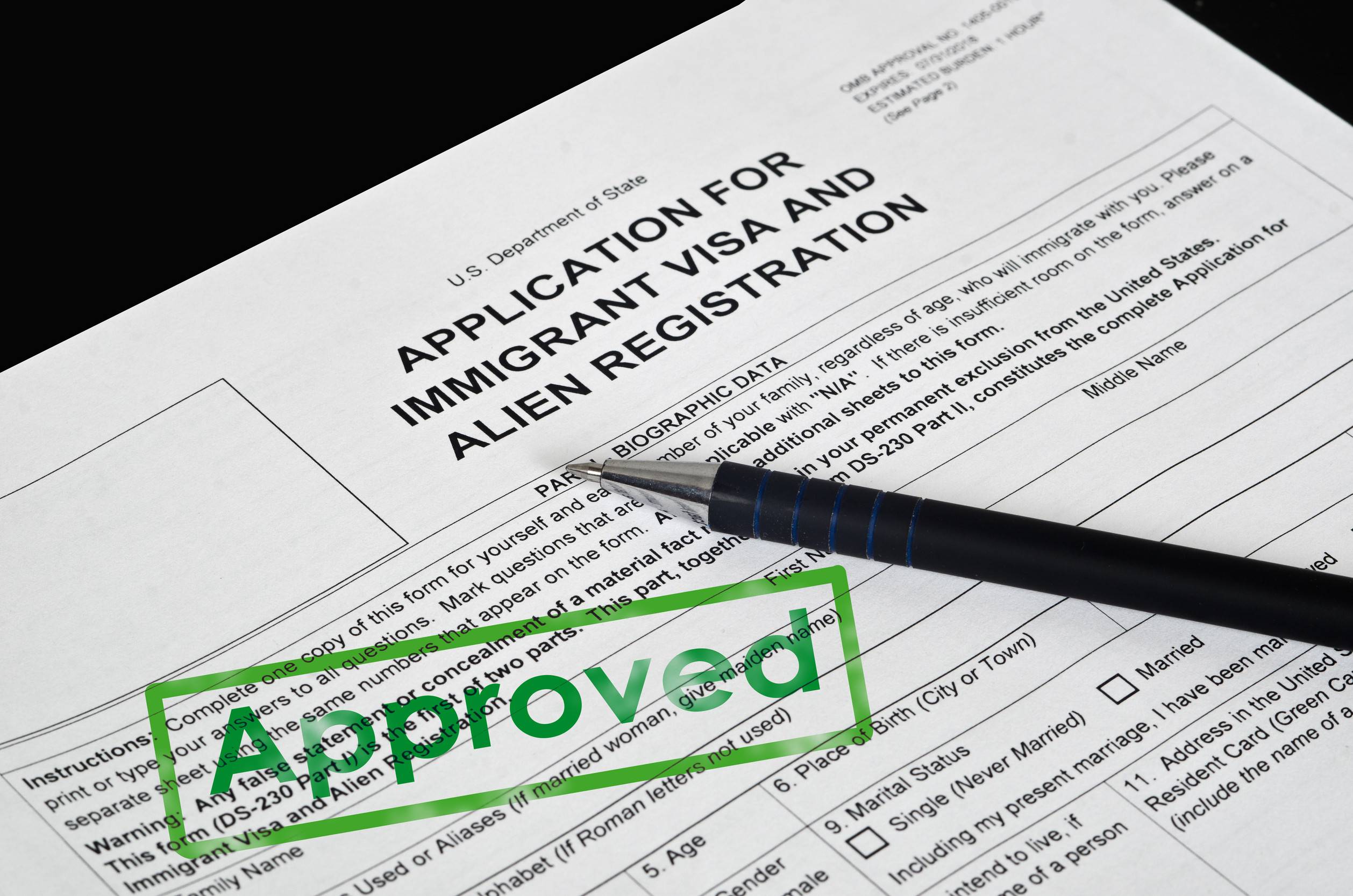 On paper the form of immigration visas to visit the United States is stamped approved is a fountain